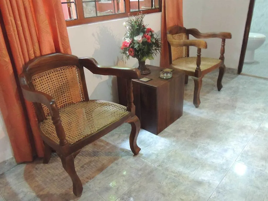 New Villa Marina Ettukala 3*,  Σρι Λάνκα