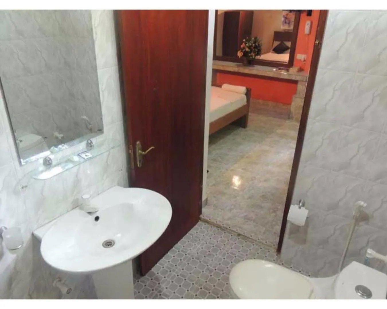 New Villa Marina Ettukala Πανσιόν